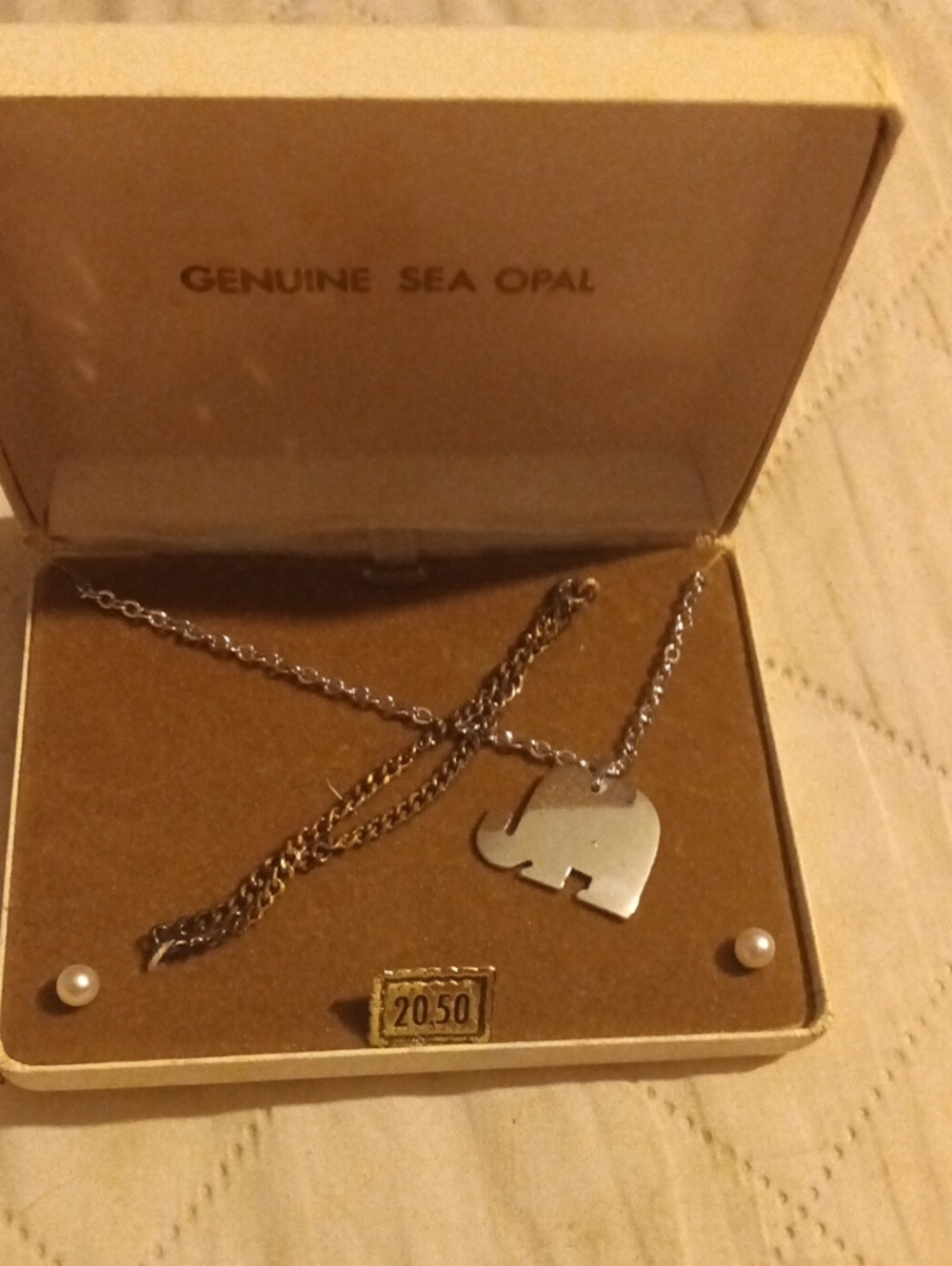 Genuine Sea Opal Sea Opal Pendant Necklace in Silver & White Like New
